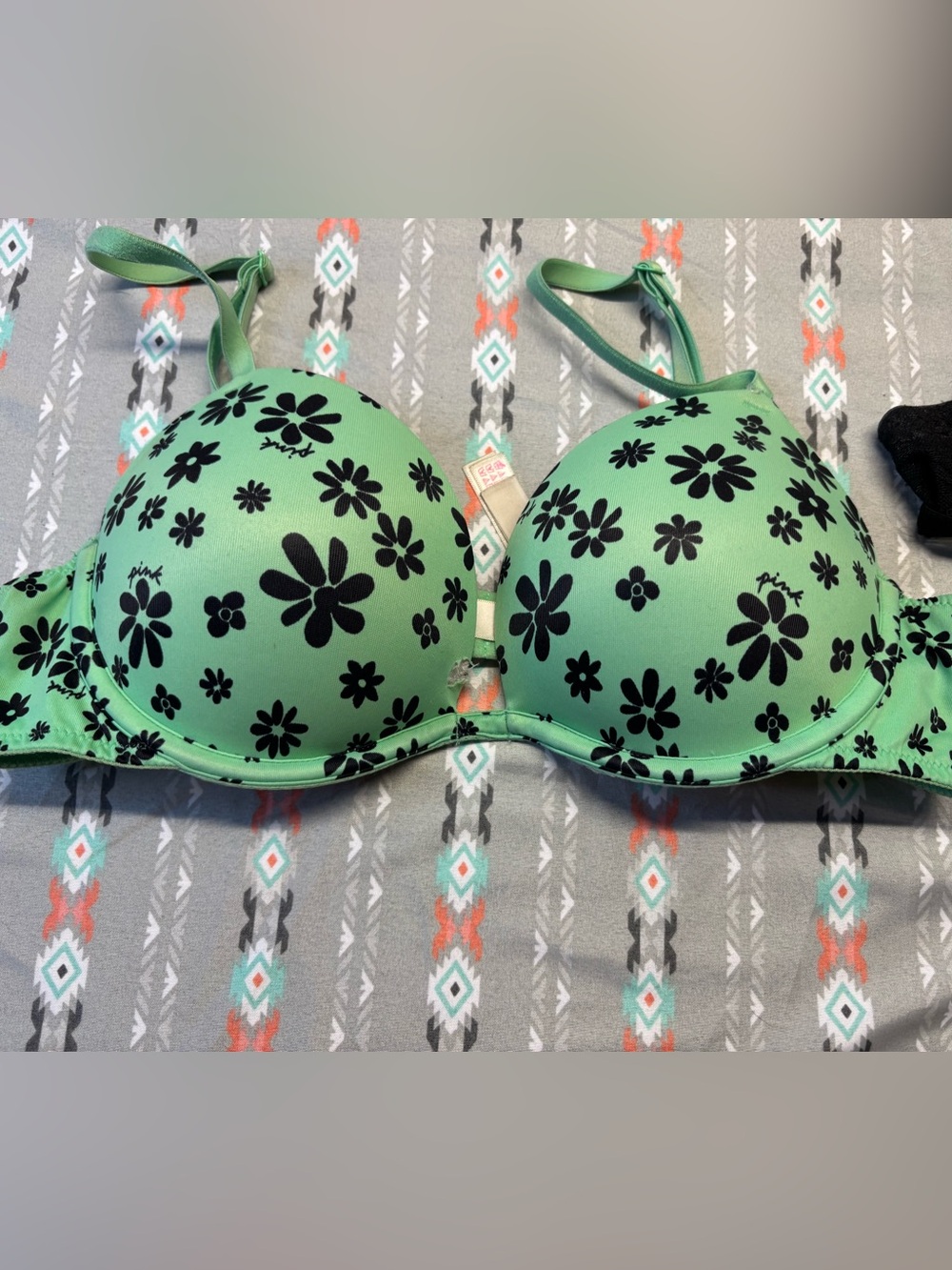 💮🪽PINK Victoria's Secret Mint Green Bra with Black Floral Print